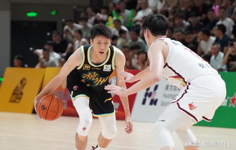 九游体育-CBA卫冕冠军首秀！广厦3分险胜获开门红：胡金秋缺席赵嘉仁20分